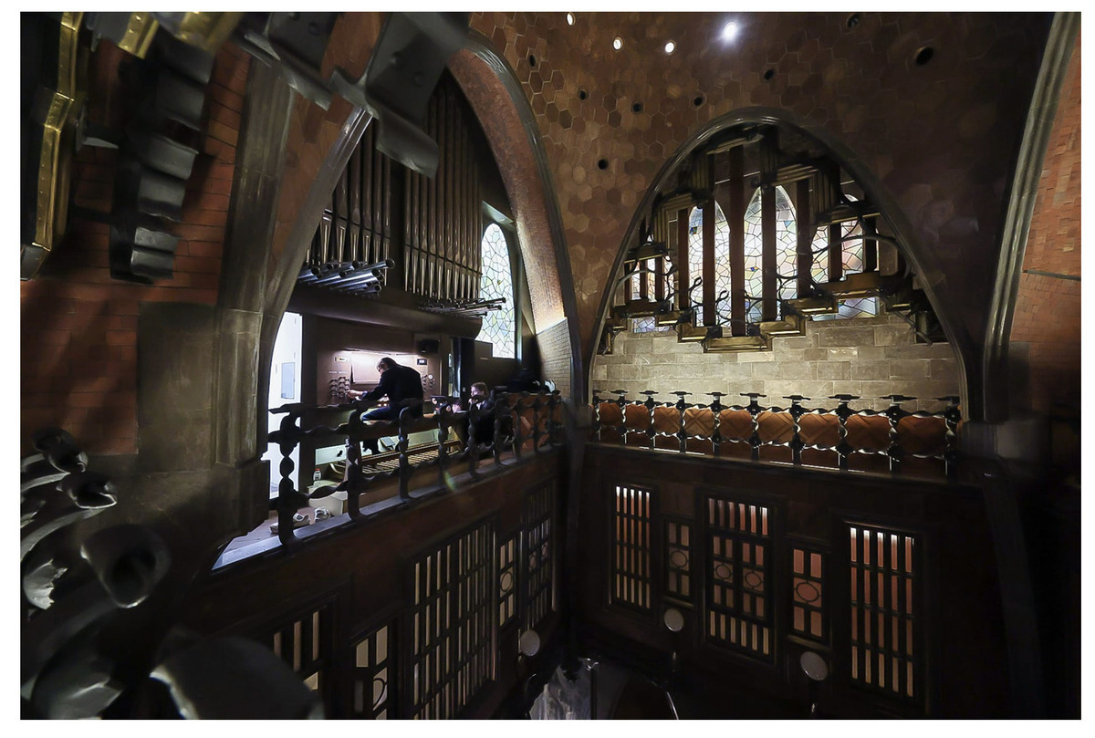 Repurposing a Rhythm Accompaniment System for Pipe Organ Performance